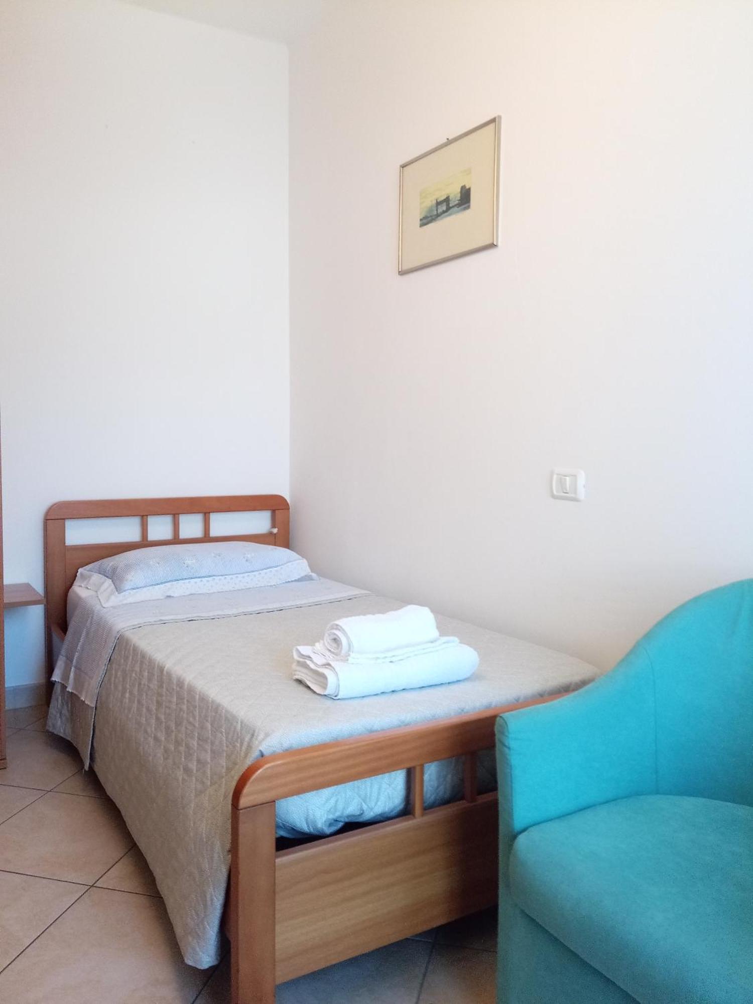 Appartamento Che Vista! Affittacamere Mombaroccio Exterior photo